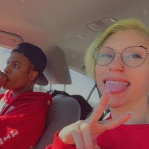 Meet your Posher, Skylar